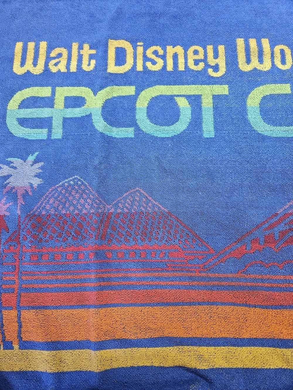 VINTAGE 1982 Walt Disney World Epcot Center Rainbow Beach Towel WDW